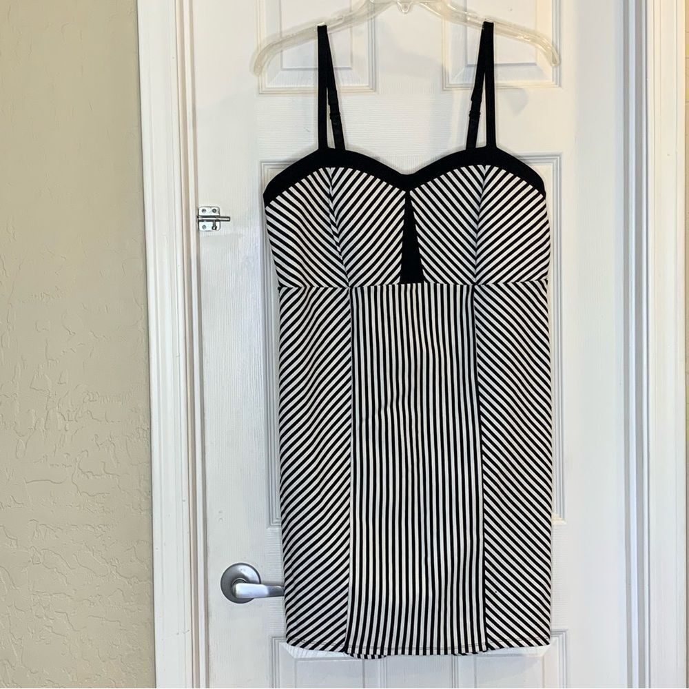 Torrid Black White Striped Spaghetti Strap Bodycon Mini Dress Size 18
